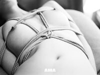 走另類情色唯美路線的攝影大咖AMA女體藝術私拍各種露臉極品反差美模觀感另一種滋味