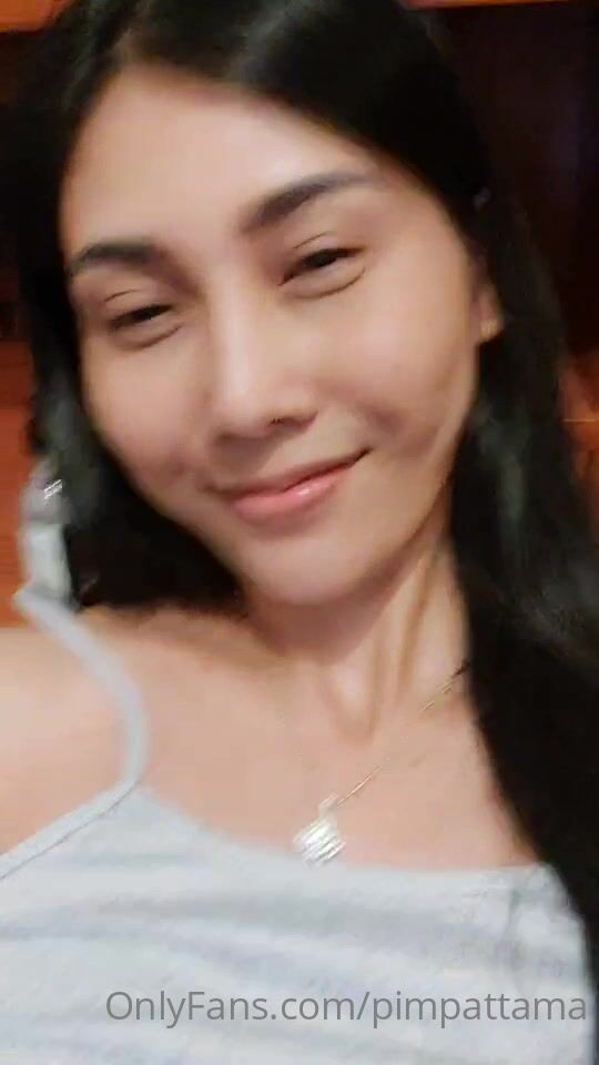 群狼求檔Onlyfans擼鐵美顏極品巨乳長腿反差御姐Pim可愛兔牙紅唇馬甲線不雅自拍視圖 (19)