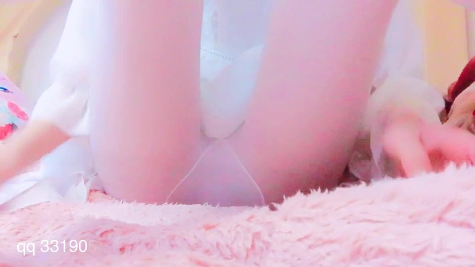 嬌嫩露臉小網紅！推特二次元卡哇伊極品妹【原野小年】粉絲群福利私拍COSER紫薇無毛粉嫩蜜穴 (9)