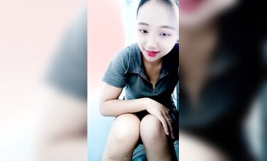 【糖糖】顏值美女店裡口爆舔腳操B表情刺激真激烈