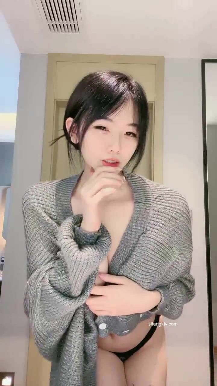 【徐藝諾】女神來了，近20小時合集，顏值極高各種秀！ (16)