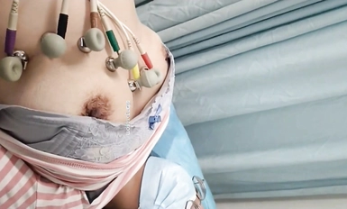 猫眼偷拍隔门偷窥大学生电竞酒店内疯狂做爱の検索結果 