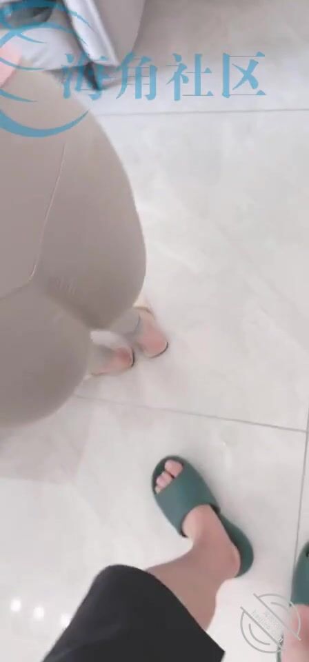 海角社區亂倫大神《最愛騷嫂子》熱銷作品全集-淪陷在騷貨嫂子的緊致熱穴中 2022-05-24嫂子菊花太緊了，插進一點點哀嚎不斷。嫂子的第一次。