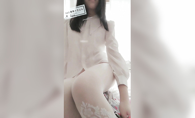 超極品雙馬尾萌妹『蘿莉糖糖不想起床』失禁潮吹 完美巨乳 粉嫩鮑魚 超嫩白 高清草莓洛麗塔 (2)