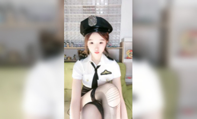 【兔兔兔小白】，純欲系天花~直播刷水槍求調教，首播大哭，小妹妹受了委屈，哭得大哥們都心疼了