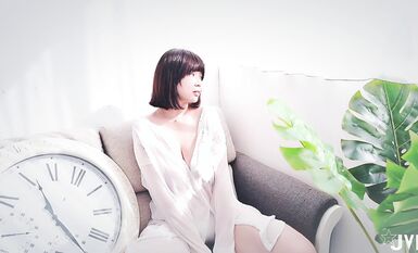 【極品女神 H級豪巨乳的誘惑】寄宿家中的前同事『茹茹』一早醒來就衣衫不整 豪乳在眼前慌的我好暈