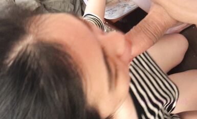 人前高冷私下極度反差大奶肥臀露臉妹【瑩瑩】與炮友造愛自拍視圖流出~邊呻吟邊說騷話 (1)