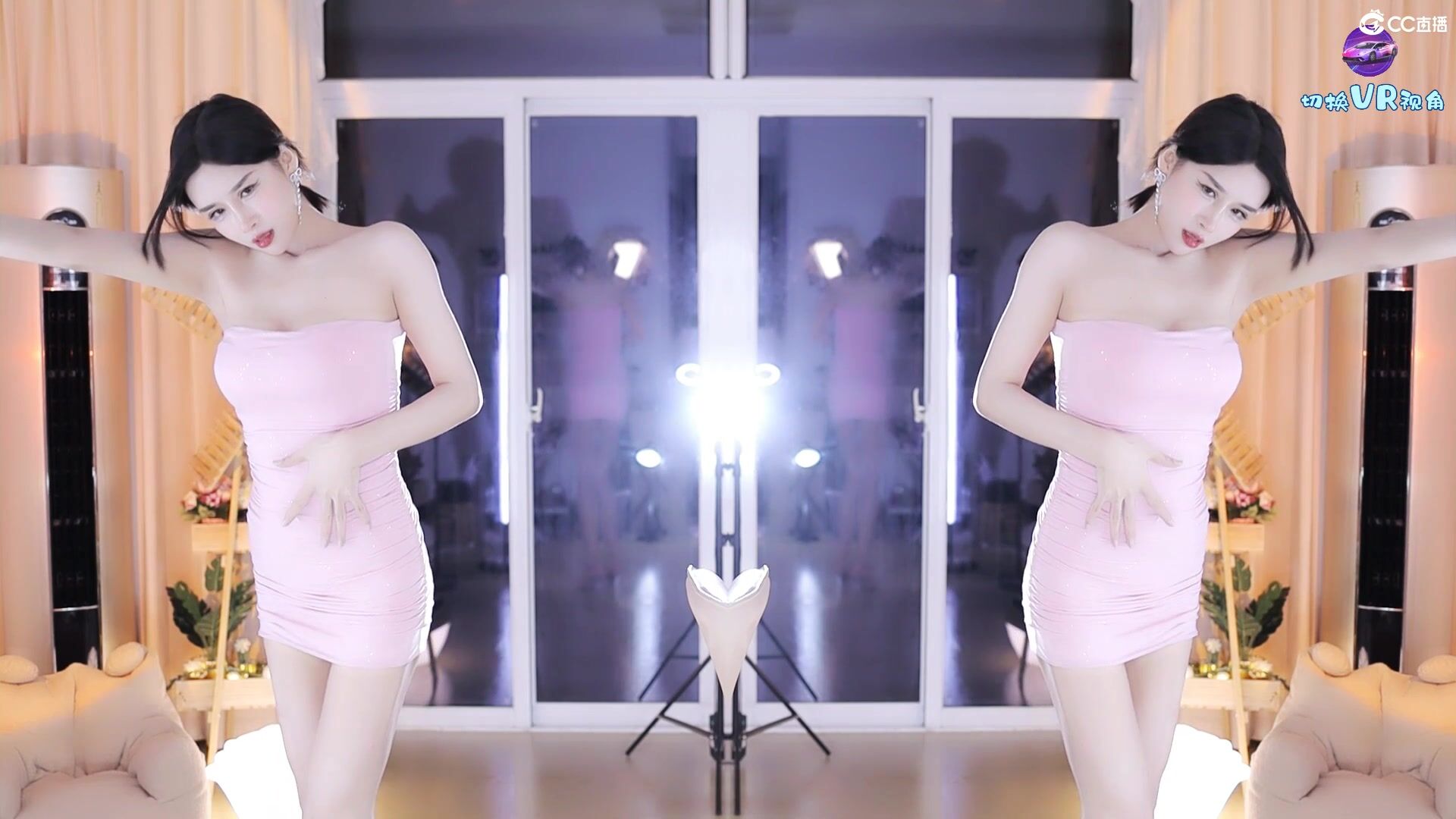 2022最新藏寶圖之舞神一姐『小恩雅』高潮表情加強版 切換VR視角超爆 高清 (4)