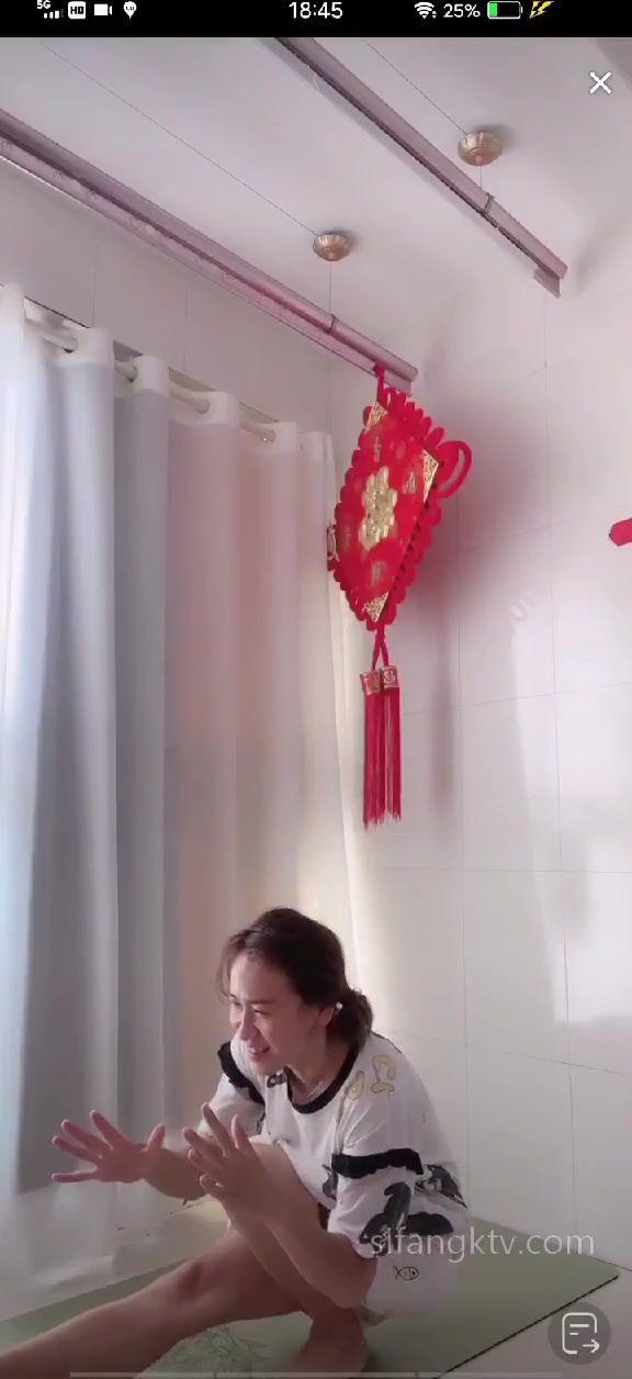 重磅 抖音直播技術性走光 熱舞 露底 美女雲集 (161)