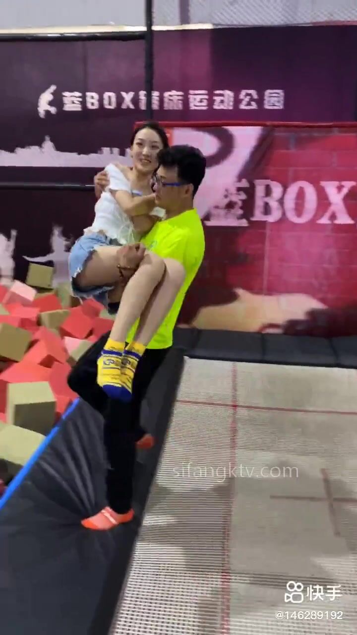 重磅 抖音直播技術性走光 熱舞 露底 美女雲集 (490)