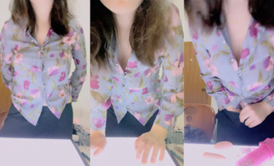 【夏璐璐】H漫畫女畫師邊畫邊發騷 (2)