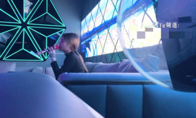 【重磅】約啪大神【UUS1980】妹子裝睡 被大神摸出感覺後開房 (1)