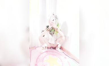 推特極致反差蘿莉 小靈醬（奈醬）自摸插穴 BB超粉嫩三彈01X.L.J推特極致反差蘿莉 小靈醬（奈醬）自摸插穴 BB超粉嫩三彈01X.L (7)