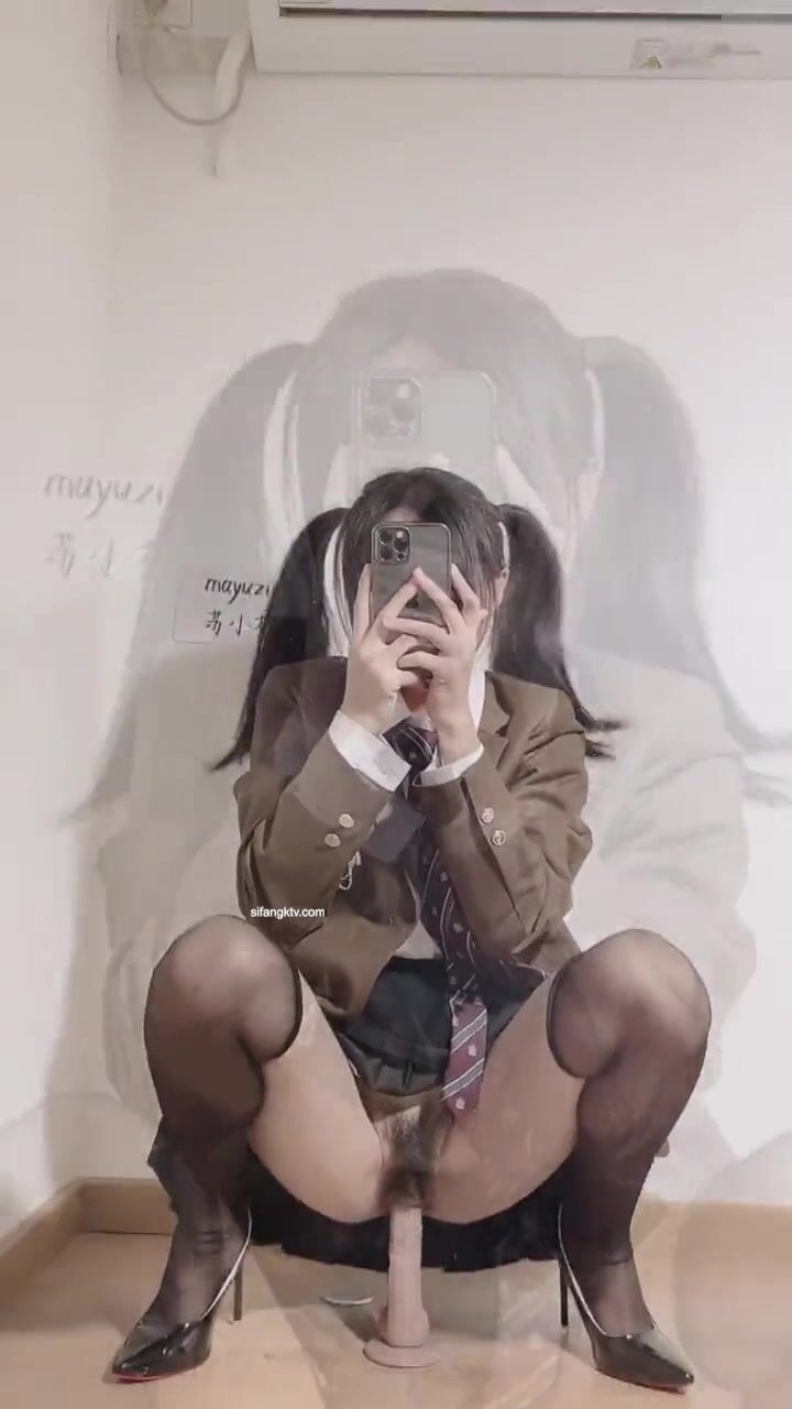 青春無敵 抖音風網紅嫩妹人氣小仙女【蘇小檸】訂制私拍M腿銷魂坐蠟魔性BGM彈力搖 (3)