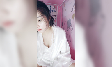 處女！清純女神~宿舍大秀~【白蔚】超級清純~蛋都擼炸了~ (2)