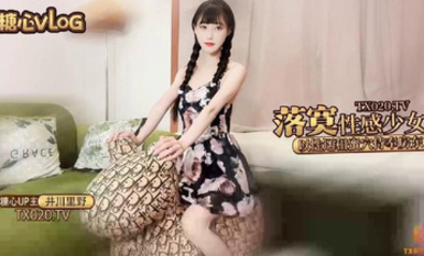 超美明星顏值反差女神『井川里野』 落寞少女以性交租，性感小姐姐拖欠房租只能蜜穴侍奉