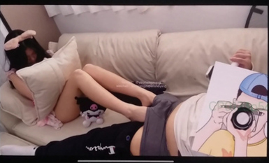 2024年流出【印象足拍55】最新大神破解，這期的尺度相當的大，啪啪，嬌小妹子害羞又緊張，不想被拍到！ (1)