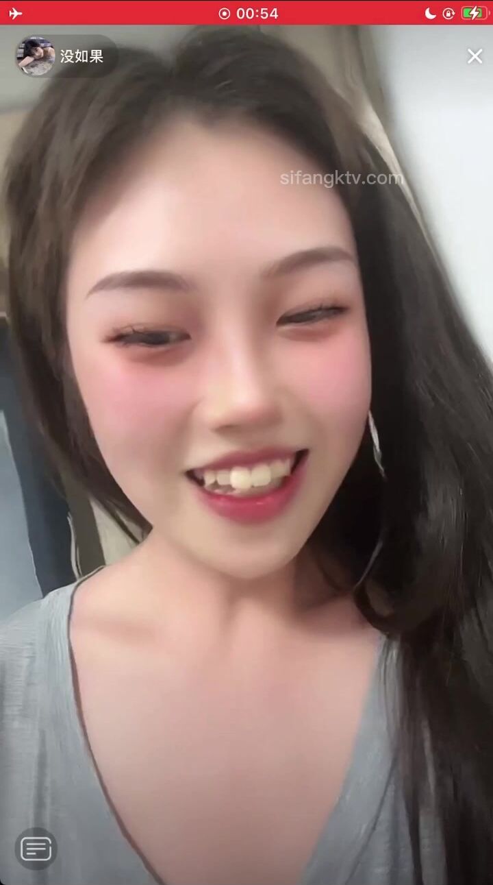 最新《瘋狂抖音》外篇之《抖音擦邊》眾女神直播中各種閃現走光刷邊 露毛露屁 凸點誘惑 (32)