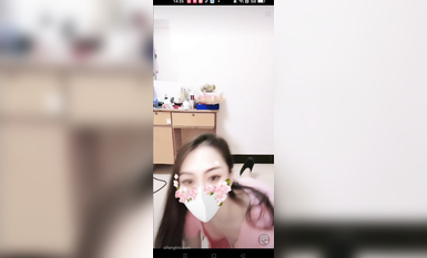 最新《瘋狂抖音》外篇之《抖音擦邊》眾女神直播中各種閃現走光刷邊 露毛露屁 凸點誘惑 (86)