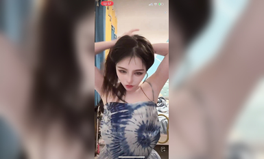 最新《瘋狂抖音》外篇之《抖音擦邊》眾女神直播中各種閃現走光刷邊 露毛露屁 凸點誘惑 (153)