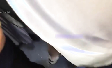 色膽包天頂臀系列-頂女高中生1