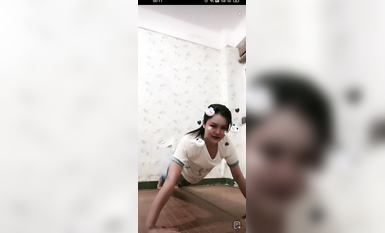 最新《瘋狂抖音》外篇之《抖音擦邊》眾女神直播中各種閃現走光刷邊 露毛露屁 凸點誘惑 (139)