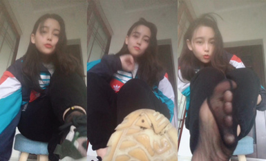 高顏值絲足御姐@豆滿月 辱罵榨精作合集 (17)