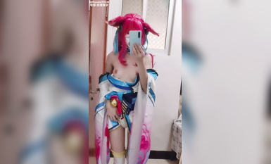 不甜 戴口罩的cosplay妹子,素人感還是挺強的,擼點也有,值得一看 (3)