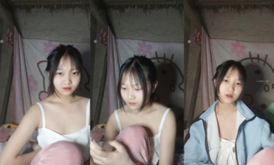 長相清純的學生妹在宿舍直播大秀，長的還怪可愛的 (3)