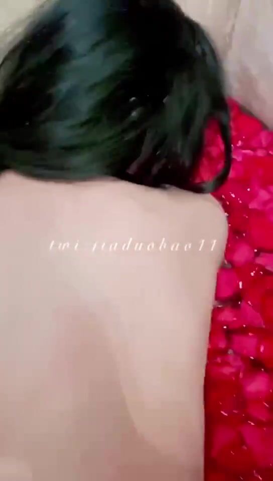 極品九頭身拜金名媛網紅反差女神【佳多飽】手動去重 (136)