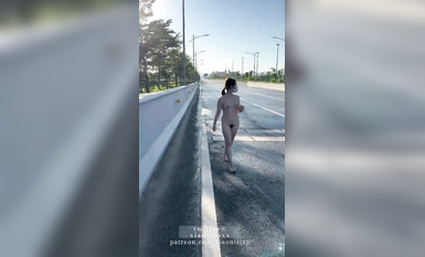 推特極品反差婊『小妮子』攜雙閨蜜極限露出 戶外全裸 野戰跪舔 黑絲啪啪 高清xiaonizi第二彈 (7)