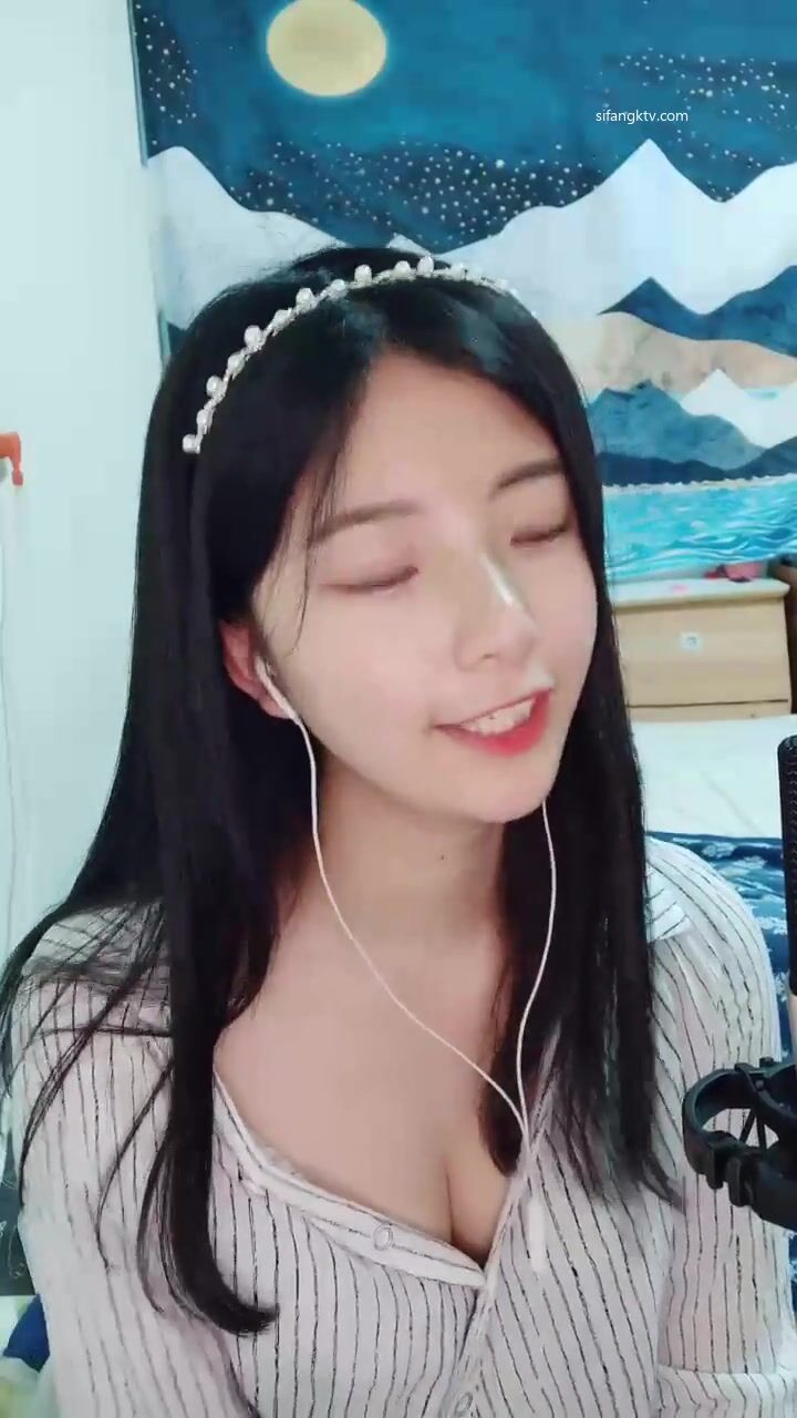 超重磅絕版資源！校花女神【一夢】早期下海珍貴錄像~！ (4)