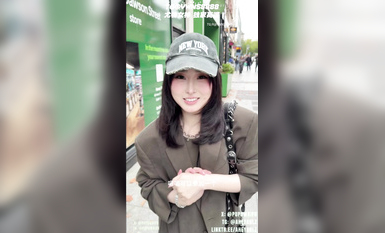 阿黑顏母狗噗噗最新作品《做你的一日女友》街頭隨機勾引小帥哥，可以做一天的女朋友，逛完街吃完飯後邀請小哥去家中做客，當然是做羞羞的事了。可愛的噗噗被射了一臉。1