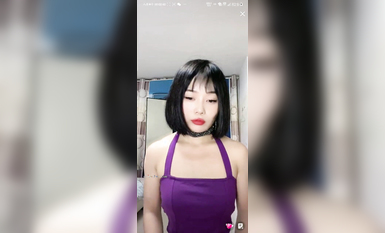 最新《瘋狂抖音》外篇之《抖音擦邊3》顏值主播直播各顯神通 閃現 走光露點 刷邊PK (126)