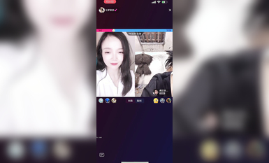 最新《瘋狂抖音》外篇之《抖音擦邊3》顏值主播直播各顯神通 閃現 走光露點 刷邊PK (87)