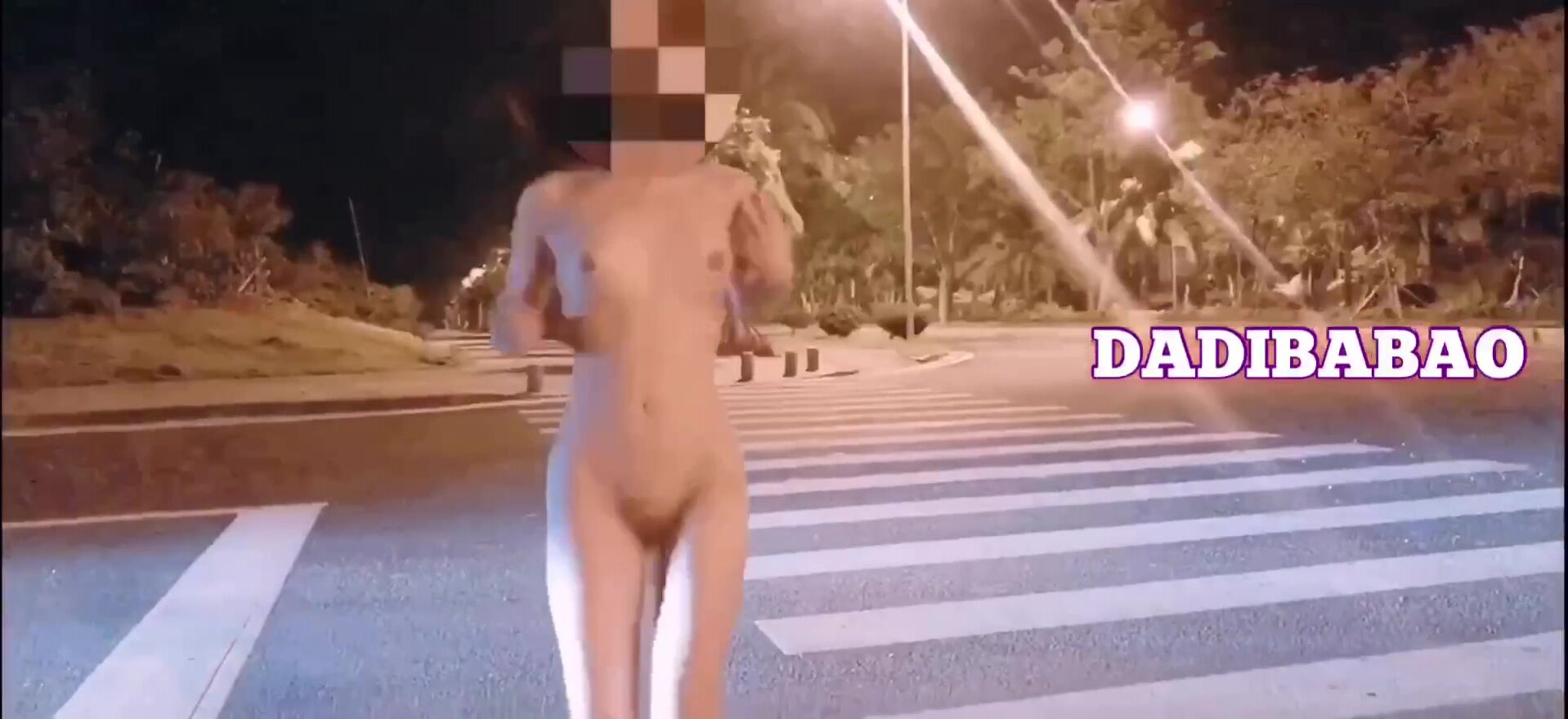 抖音80W粉絲推特網紅超萌蘿莉反差婊一隻喔私拍視圖大量流出人前露出3P喝尿野戰騷中極品(47)