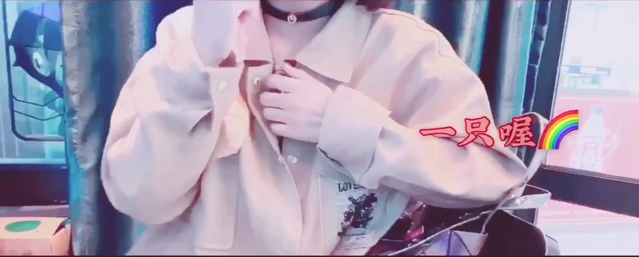 抖音80W粉絲推特網紅超萌蘿莉反差婊一隻喔私拍視圖大量流出人前露出3P喝尿野戰騷中極品 (22)