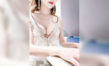 秀人超人氣雙女神『唐安琪+陸萱萱』最強稀有雙人私拍 模擬性愛 雙腿夾腰超誘人 高清1080P版