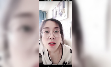 最新《瘋狂抖音》外篇之《抖音擦邊2》顏值主播各顯神通 閃現走光 刷邊尿尿熱舞 扣逼漏奶 (106)