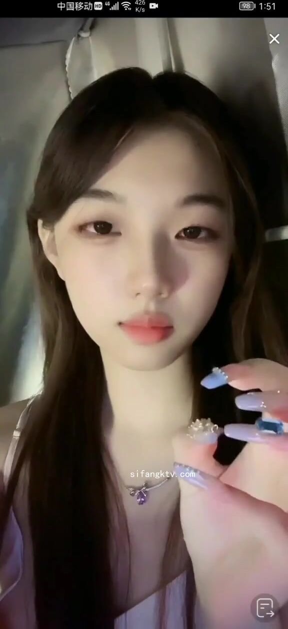 最新《瘋狂抖音》外篇之《抖音擦邊4》顏值主播各顯神通 閃現走光 刷邊瘋狂作死 扣逼漏奶 (297)