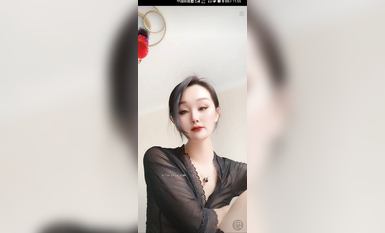 最新《瘋狂抖音》外篇之《抖音擦邊4》顏值主播各顯神通 閃現走光 刷邊瘋狂作死 扣逼漏奶 (304)