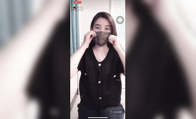 最新《瘋狂抖音》外篇之『三亞美女2』極品三亞外圍美女大秀身材 作死大尺度 摳B揉乳擠奶 (140)