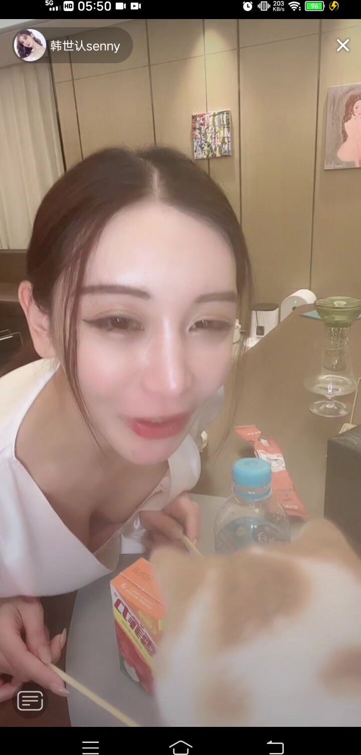 最新《瘋狂抖音》外篇之『三亞美女2』極品三亞外圍美女大秀身材 作死大尺度 摳B揉乳擠奶 (141)