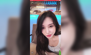 最新《瘋狂抖音》外篇之《抖音擦邊4》顏值主播各顯神通 閃現走光 刷邊瘋狂作死 扣逼漏奶 (245)