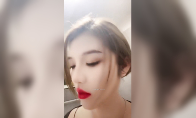 最新《瘋狂抖音》外篇之《抖音擦邊4》顏值主播各顯神通 閃現走光 刷邊瘋狂作死 扣逼漏奶 (139)