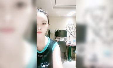 核彈！封面模特女神~20小時~【妍妍】長腿美臀~道具狂插！ (10)