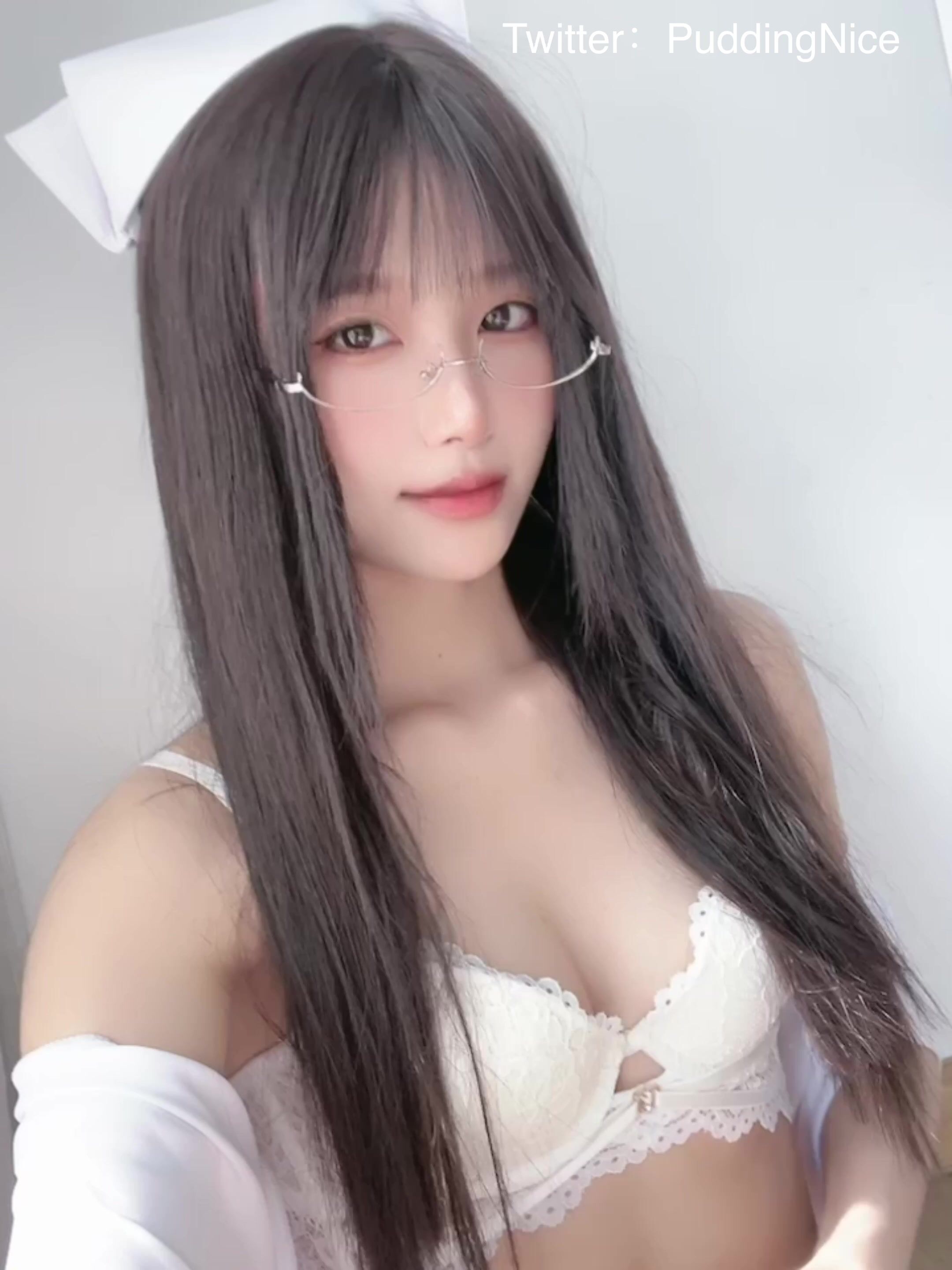 極品露臉推特網紅女神小姐姐布丁大法強勢回歸私拍3套布丁大法- 椰蓉奶糕